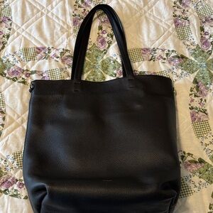 Cuyana soft tall zipped Leather Tote Bag  with Cuyana insert